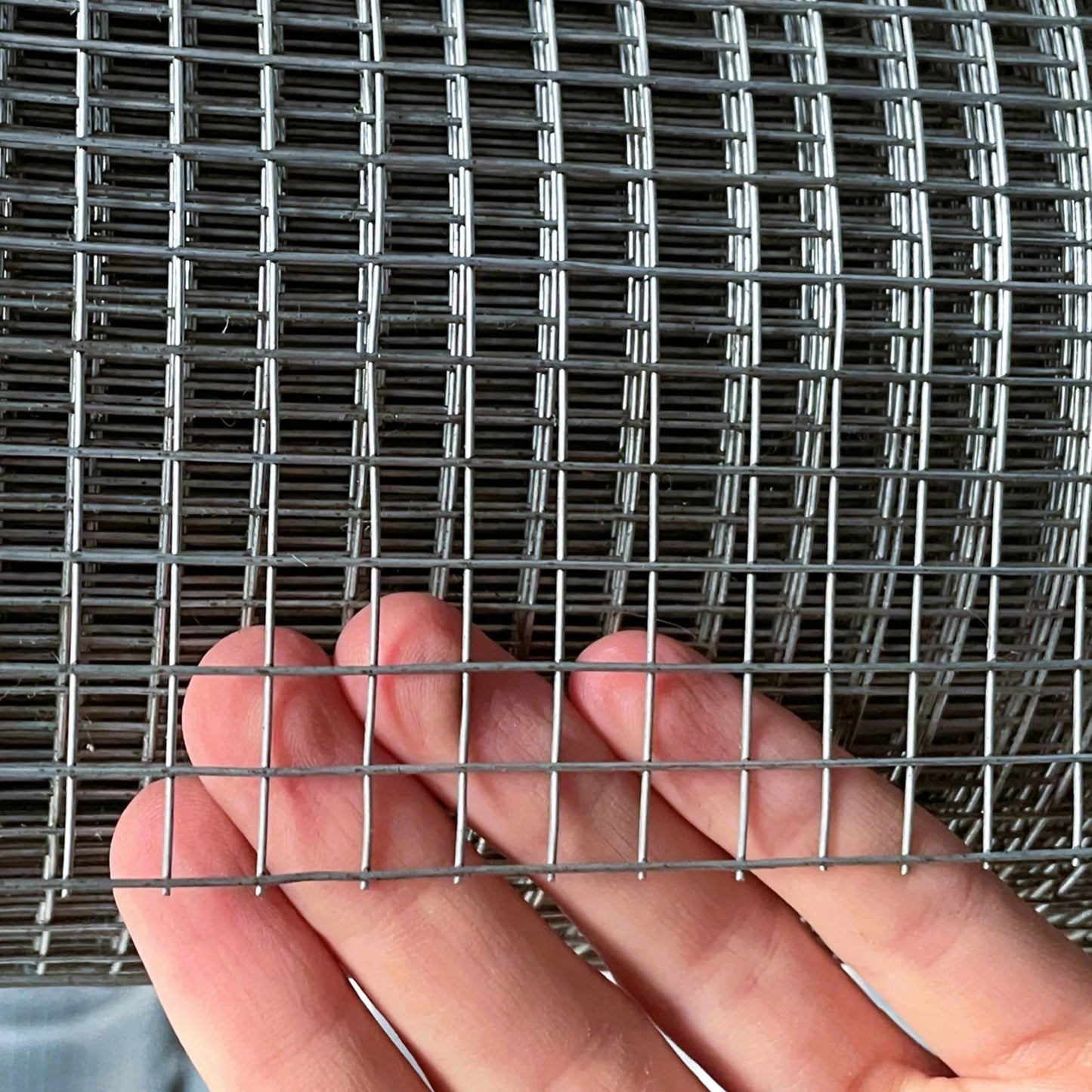 Malla Cuadrada Soldada 0.90cm / 1.20m Agrofácil